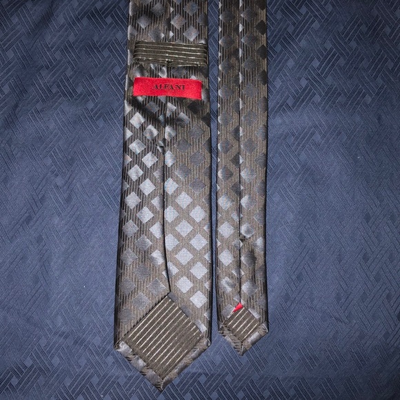 Alfani black and grey blue checked tie barely worn - Picture 2 of 4